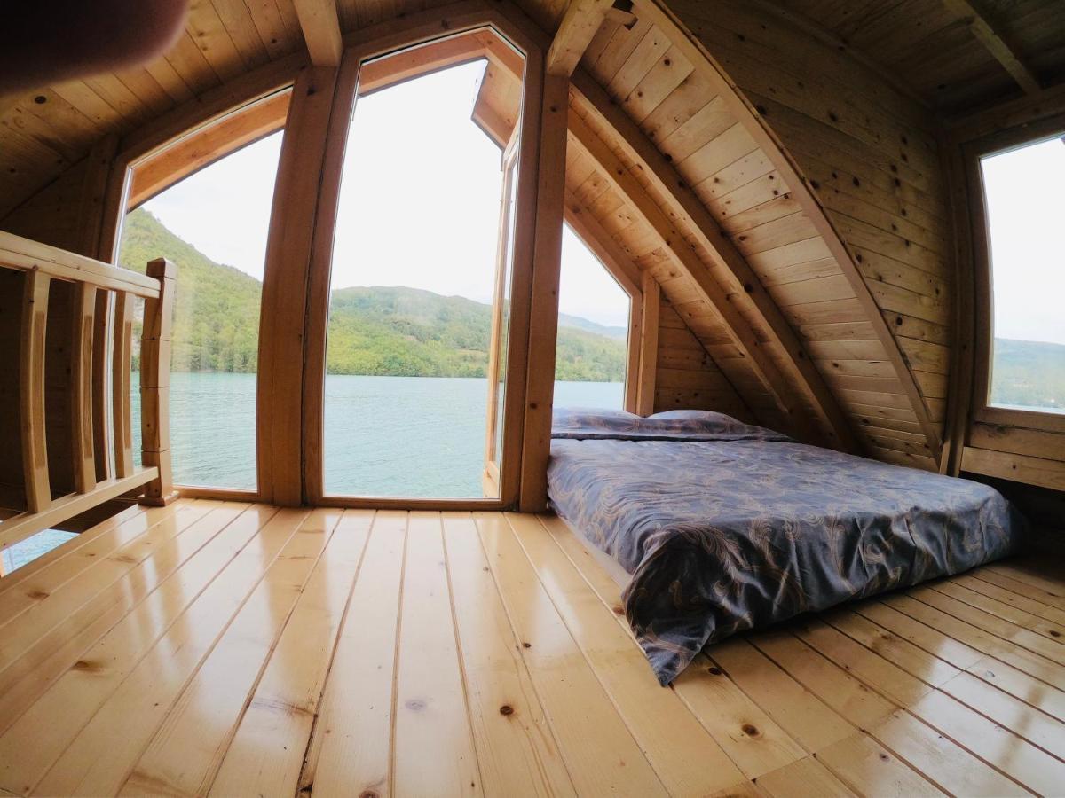 Lake House Perucac Rastiste ภายนอก รูปภาพ